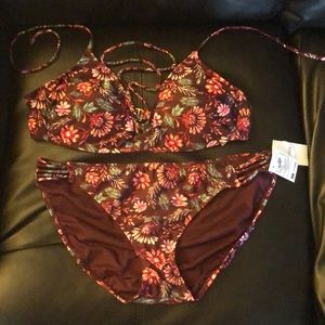 BNWT Bikini Swimsuit set! Size XL